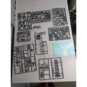 Warhammer random pieces lot 2002 Games workshop & 2018 stickers accessories mini